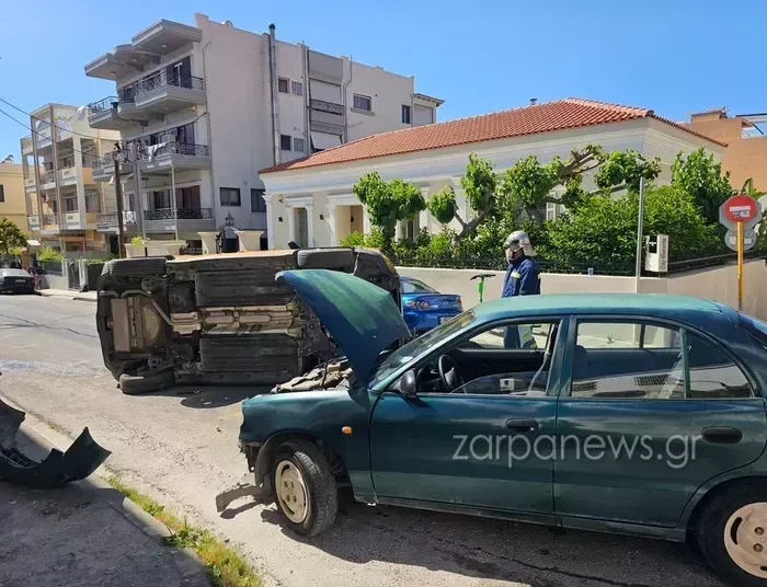 Τροχαίο ατύχημα – Τούμπαρε αυτοκίνητο