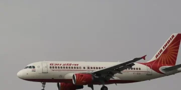 (Βίντεο) Τρόμος σε πτήση της Air India: 12 τραυματίες από τις αναταράξεις