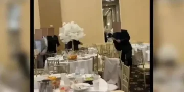 Κακός χαμός σε γαμήλια δεξίωση: Η ομαδική συμπλοκή οικογενειών σε διαμάχη, οι πανικόβλητοι καλεσμένοι και το βίντεο της ντροπής