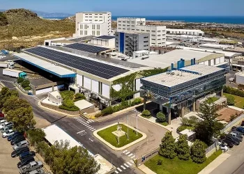Τα δύο αδέρφια από το Ηράκλειο που ετοιμάζονται να αποκτήσουν εργοστάσιο σε 8η διαφορετική χώρα