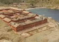 Το ελληνικό νησί με το σκοτεινό παρελθόν που έχει μετατραπεί σε καταφύγιο σπάνιων ζώων
