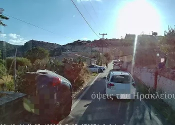 Αυτοκίνητο ανετράπη με μητέρα και το 8χρονο παιδί της