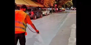 Τέλος η μαύρη άσφαλτος σε πόλη της Ελλάδας -Γιατί την βάφουν άσπρη