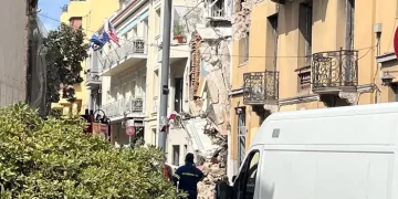 Πλάκα: Εκρηξη σε διώροφο κτήριο