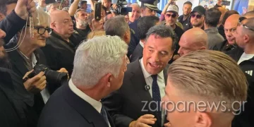 «Με α και ού δεν φτιάχνεται υγεία»: Έντονες αποδοκιμασίες στο Νοσοκομείο Χανίων για τον Άδωνι Γεωργιάδη | Video